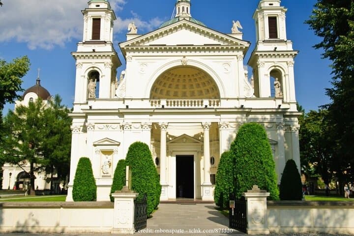 A Day in Warsaw: Private Full-Day Highlights Tour