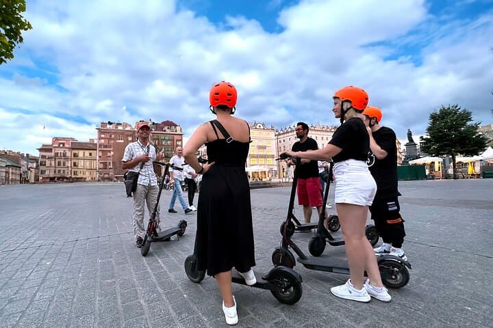 Electric Scooter Gdańsk: Shipyard Tour - 1,5-Hour of Magic!