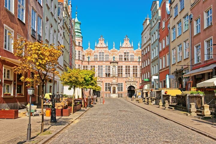 Stutthof Concentration Camp and Gdansk Old Town Private Tour