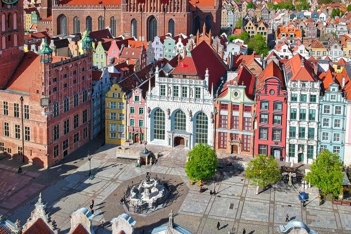 Private Artus Court and Gdansk Old Town Tour with Tickets
