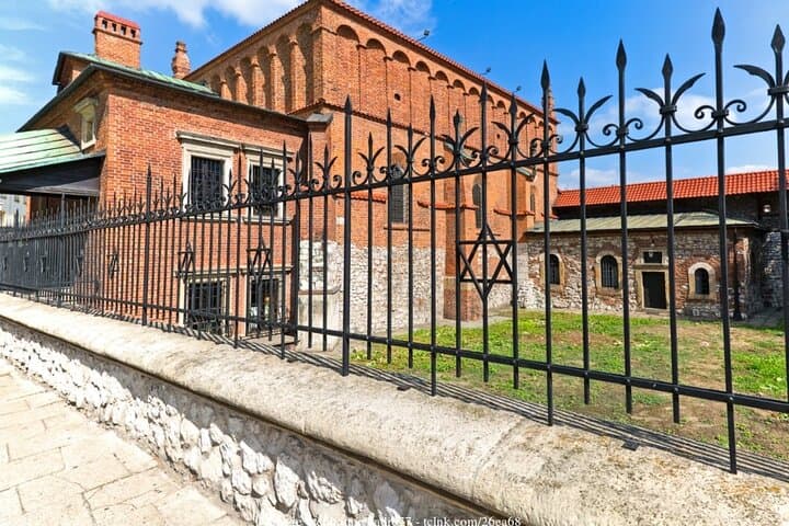 Discover Krakow's Jewish Heritage: Private Walking Tour