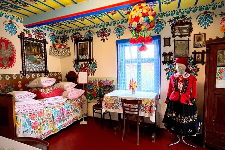 From Krakow: Zalipie - The Painted Village Private Tour