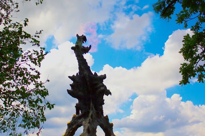 Fast Track Wawel Castle and Old Town Tour with Transfers