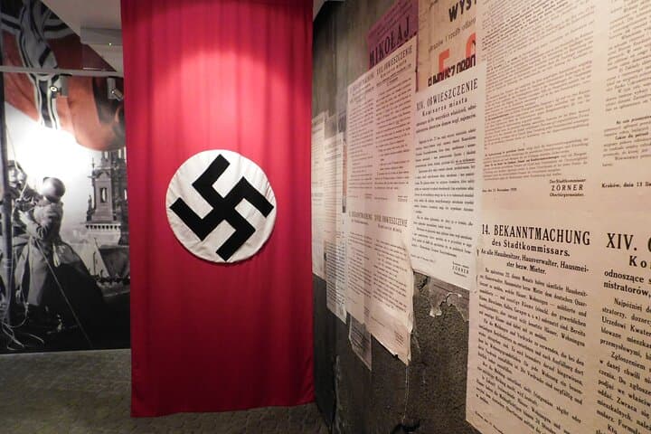 Small Group Schindler Factory and Ghetto Visit with Guide
