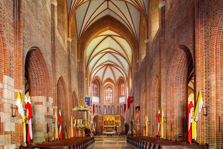 Wroclaw: Old & New Town Highlights Private Guided Walking Tour
