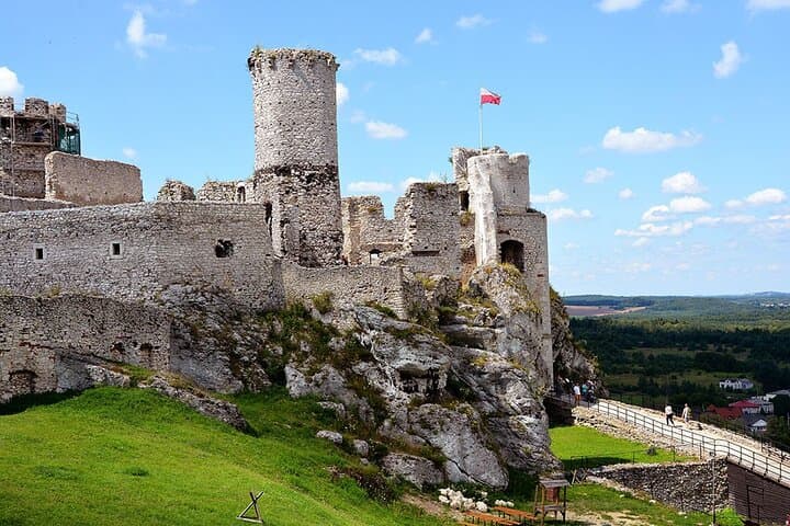 Private Guided Tour to Trail of the Eagles Nests from Krakow