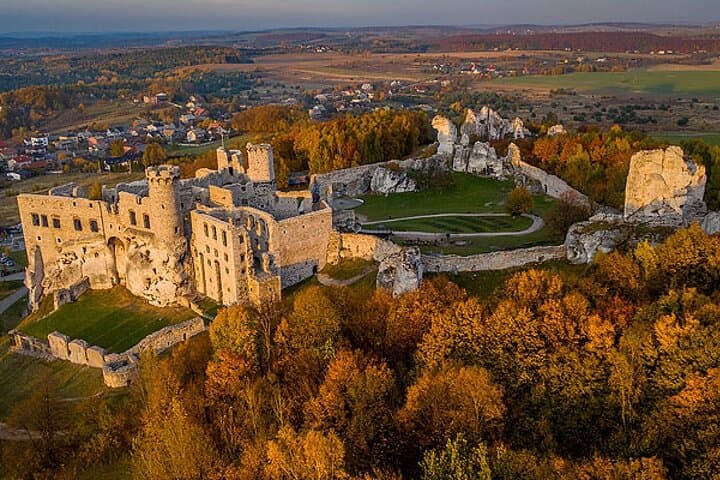 Private Guided Tour to Trail of the Eagles Nests from Krakow