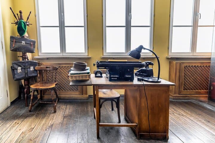 Private Oskar Schindler's Factory Guided Tour Krakow