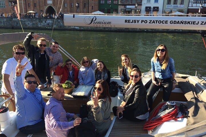 Gdansk Motlawa and Port Yacht Cruise with Welcome Drink