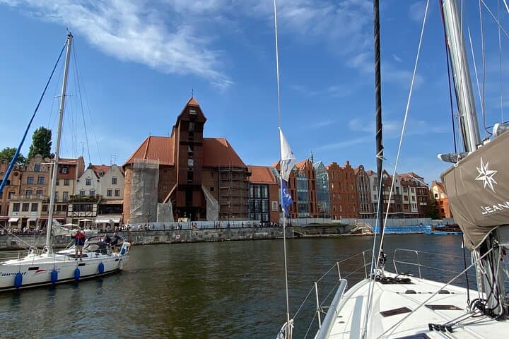 Gdansk Motlawa and Port Yacht Cruise with Welcome Drink
