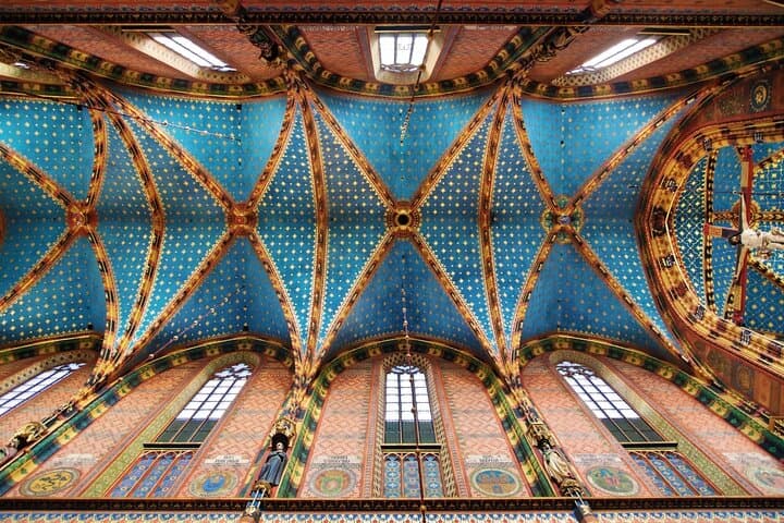 Krakow Old Town, Mary's Church and Rynek Underground Guided Tour