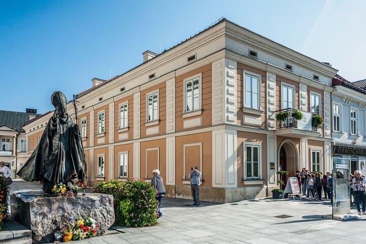 Krakow: John Paul II Home & Black Madonna Sanctuary - Guided Tour