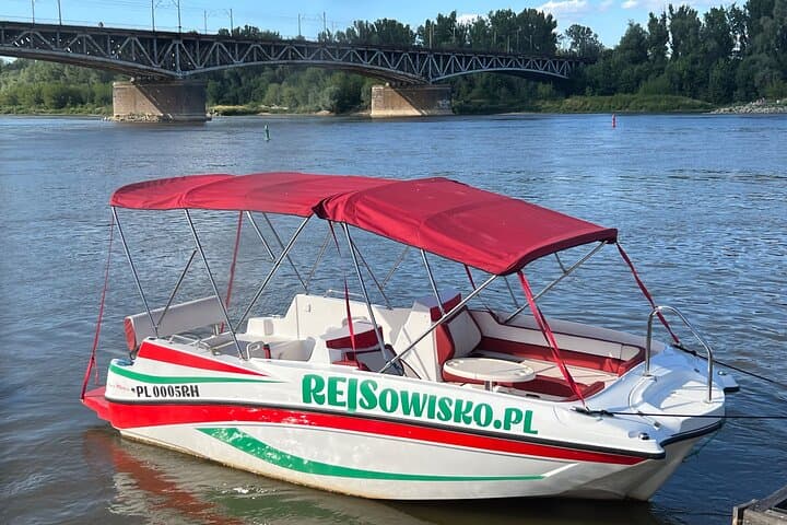 Private Cruise on Vistula in Warsaw for 9 with our Helmsman