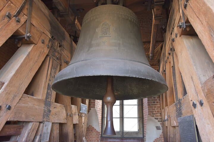 Skip the Line Wawel Castle Chambers Small Group Tour