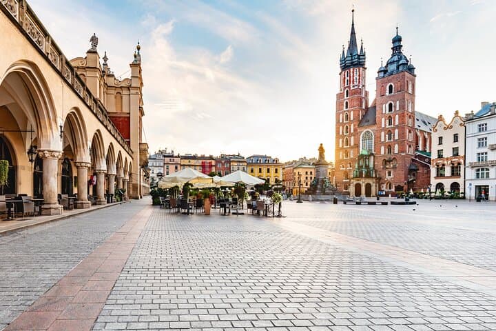 Krakow: Guided 2-hour Old Town Walking Tour