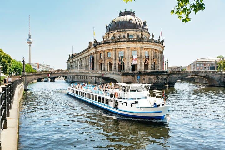Berlin and Potsdam Private Tour from Poznan