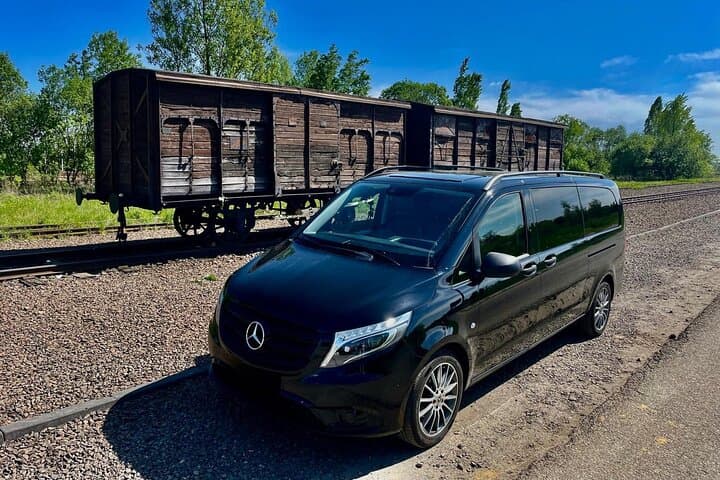 Auschwitz Birkenau Tour from Krakow: Private Transfer + Ticket