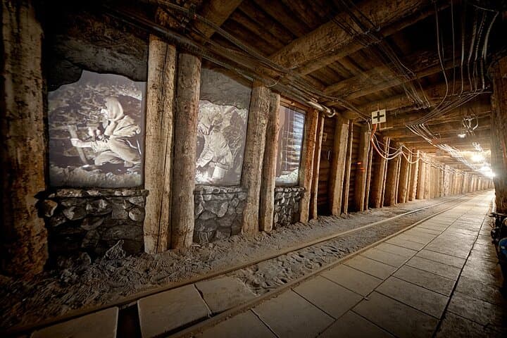 Krakow: UNESCO Bochnia Salt Mine Tour & Boat Expedition