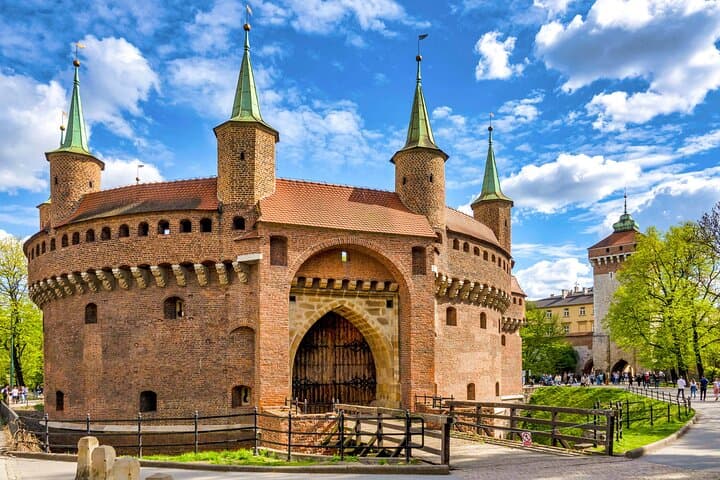 Krakow Walking Tour with Audioguide on Your Smartphone