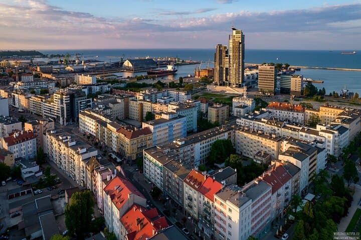 Private Transfer Gdansk Airport GDN to Gdansk City/Sopot/Gdynia