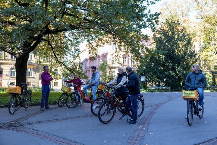 Discover Kraków by Bike with a Dutch guide