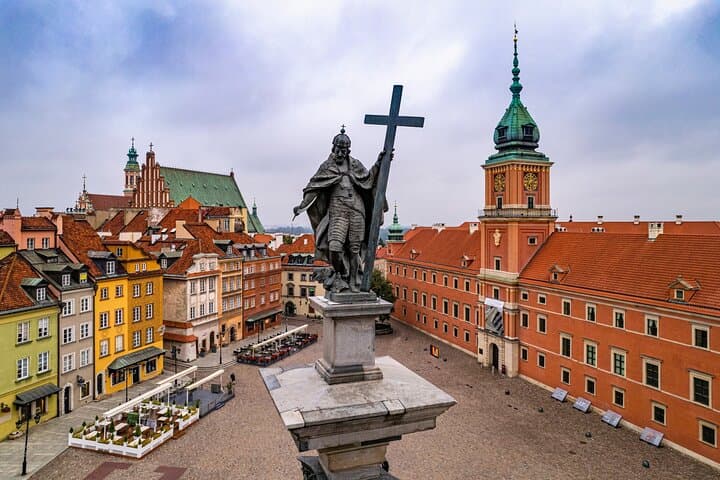 WWII Old Town Walking & Warsaw Uprising Museum Private Tour