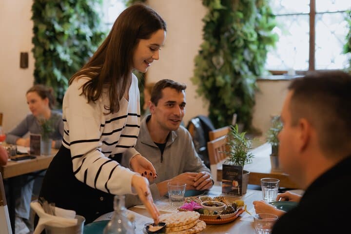 Traditional Jewish Ashkenazi Food Tour in Krakow