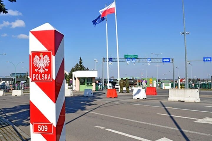 Luxury Private Transfer from Krakow to Przemysl/Medyka