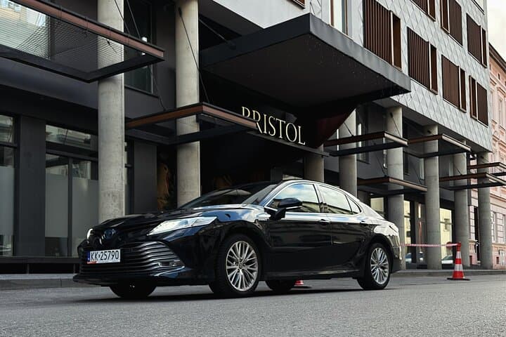 Luxury Private Transfer from Krakow to Budapest