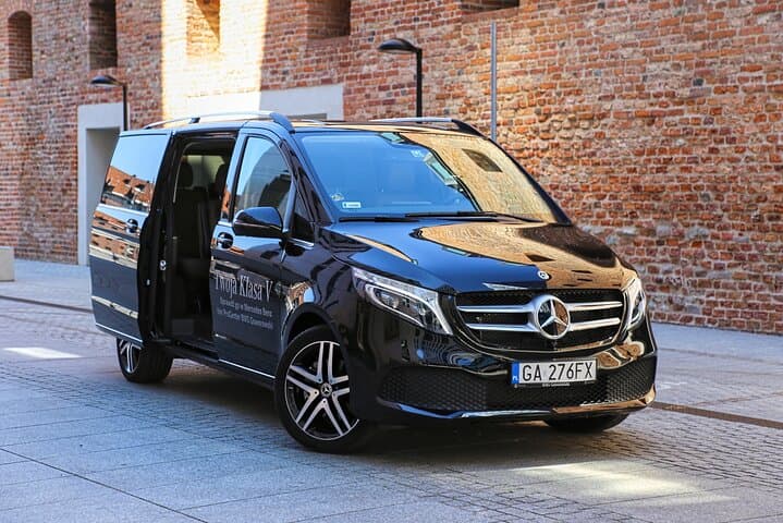 Private Airport Transfer Kraków Airport to Kraków City Center