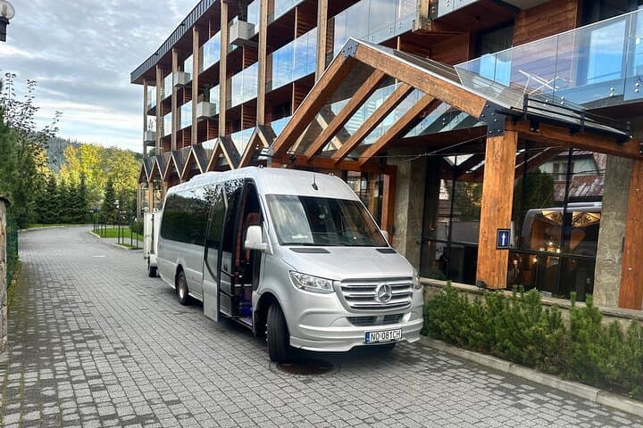 Private Airport Transfer Kraków Airport to Kraków City Center