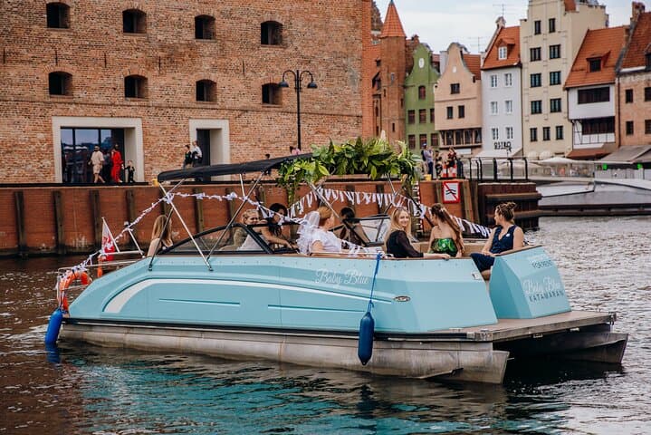 Scenic Gdańsk Boat Tour – Private experience along the river