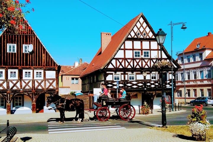 Country and Castle Tours by Carriage