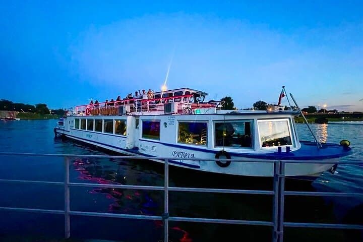 Cracow City Boat Tour 30 minutes