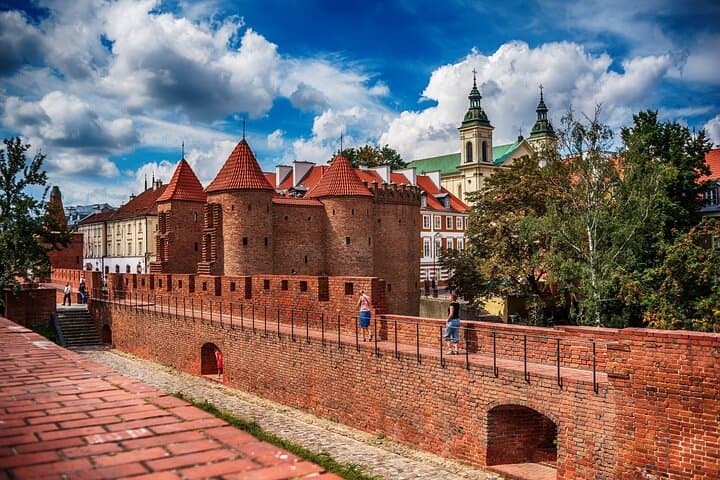 Marie Curie Warsaw & Museum Private Guided Tour & Tickets