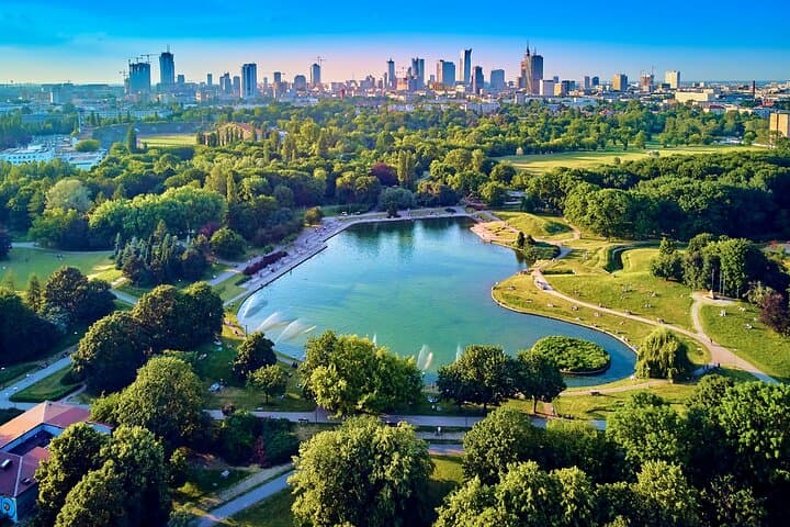 Private transfer from Gdansk to Warsaw with 2h of Sightseeing