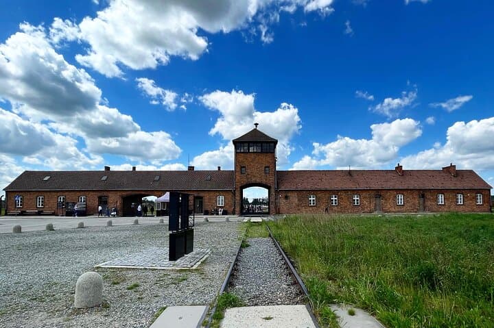 From Krakow: Auschwitz Birkenau Guided Tour with hotel pickup
