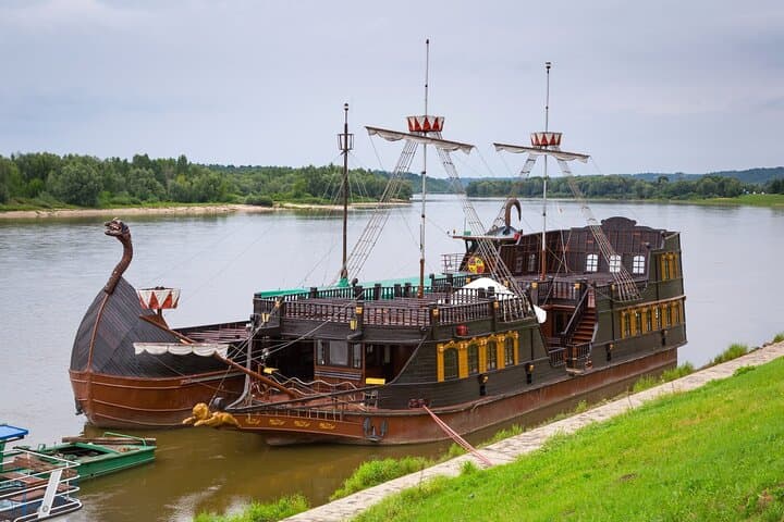 Scandinavian History in Gdansk Old Town Private Guided Tour