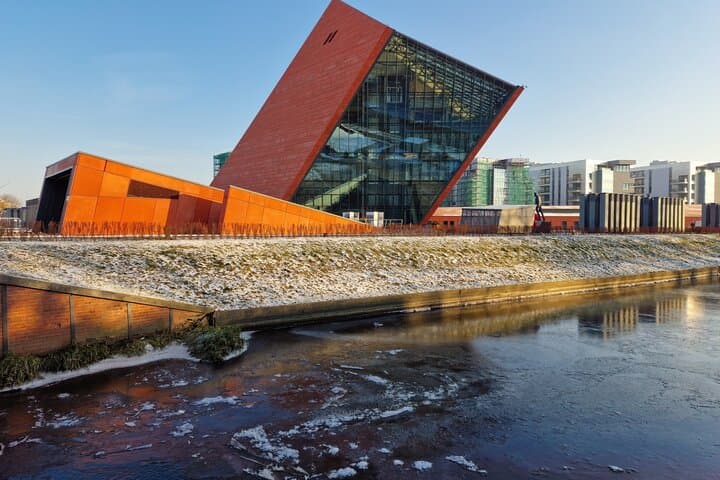 Skip-the-line Museum of World War II Gdansk Private Tour