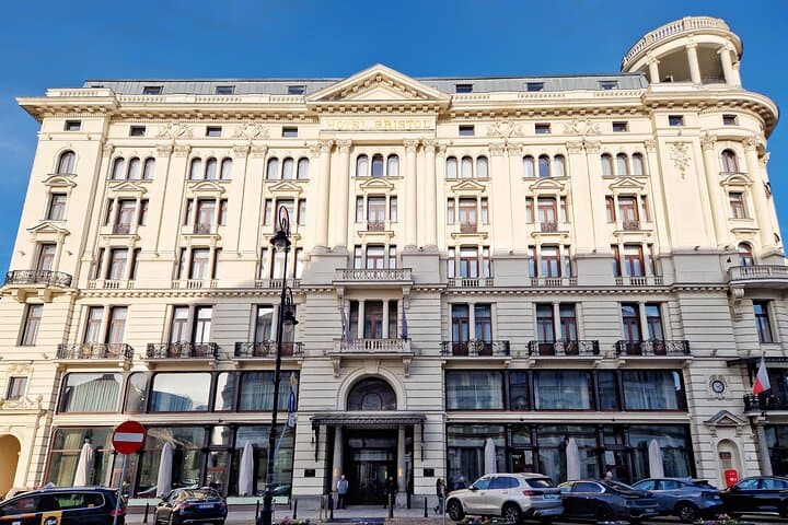 Warsaw Old Town & Royal Way: History & Hidden Gems with a Local