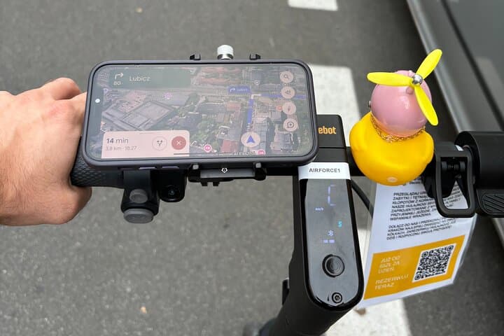 Kraków Guided E-Scooter Tour with Polish Food Tasting