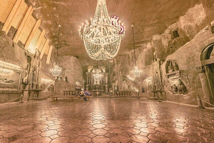 Krakow to Wieliczka Salt Mine Private Transfer from City Centre