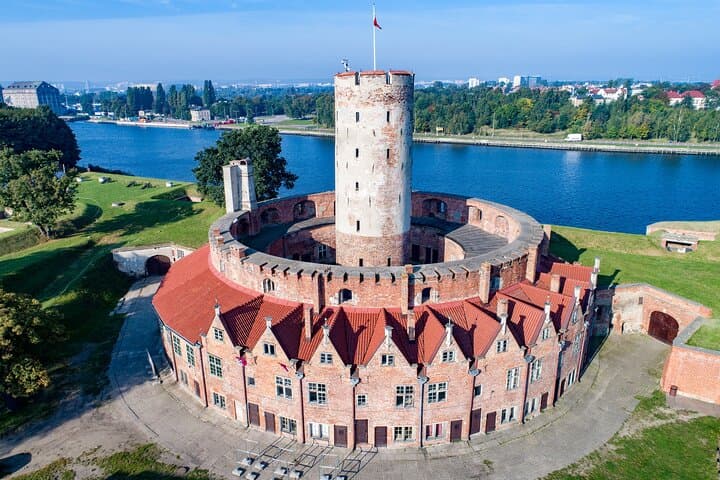 Private Transfer from Warsaw to Gdansk with 2h of Sightseeing