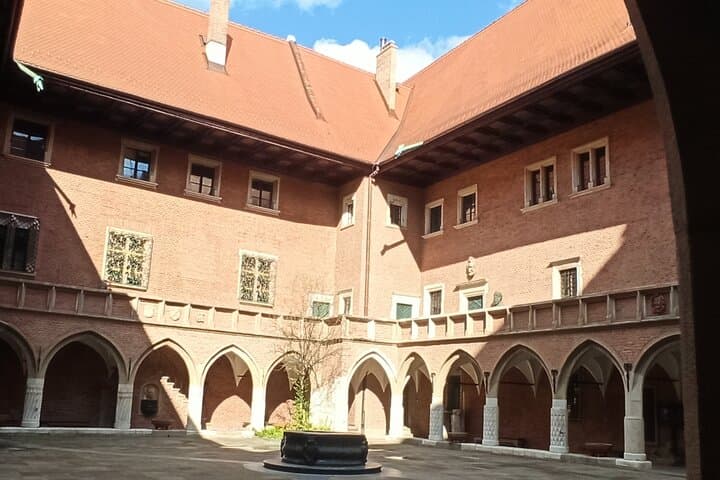 Krakow Old Town and Jewish Quarter Walking Tour