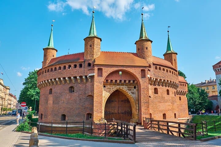 Krakow Old Town Highlights Private Walking Tour