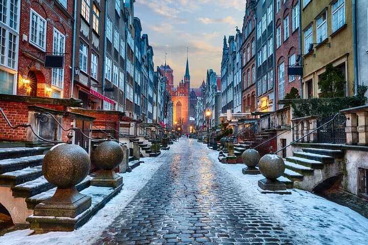 Gdansk 1-Day of Highlights Private Guided Tour and Transport