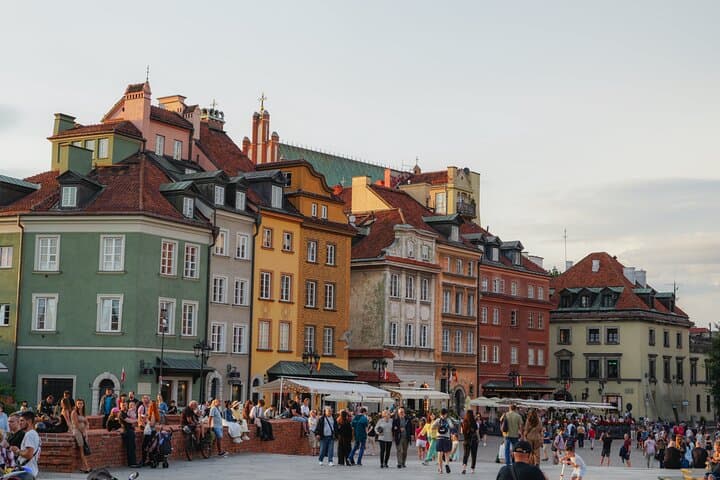 Warsaw Guided Walking Tour with a Private Chopin Concert