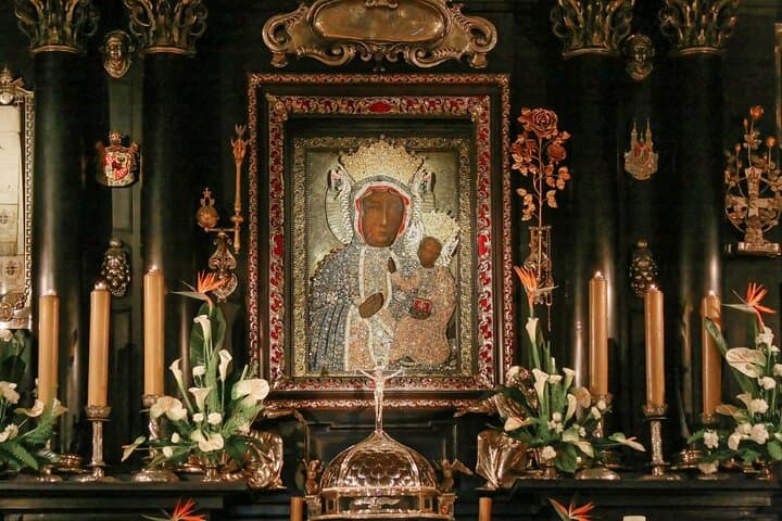 Krakow 1-Day Private Tour to Jasna Gora & Czestochowa