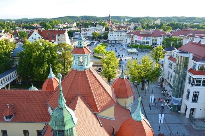 Fun and Exclusive Vodka Tasting Tour in Sopot Old Town Bars