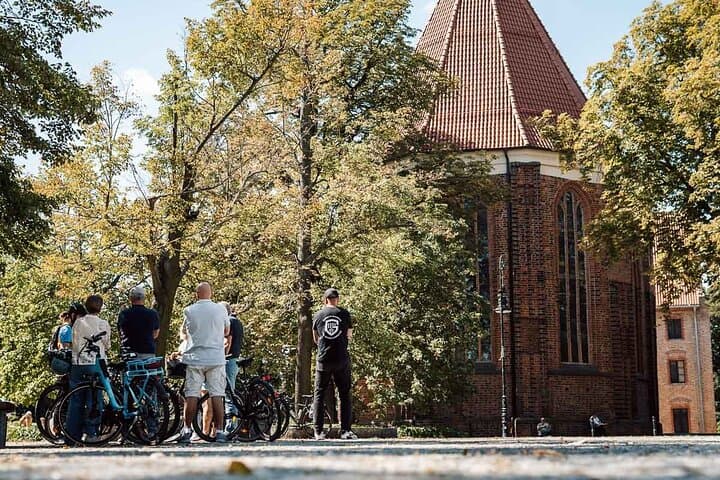 Poznań Highlights on a Guided Bike Ride